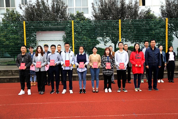 6. 南社社副院长与优秀指导员合影.JPG 6. 南社社副院长与优秀指导员合影.JPG