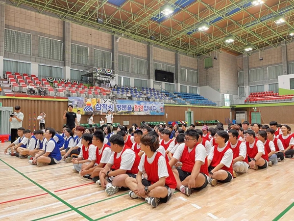 官网03.jpg