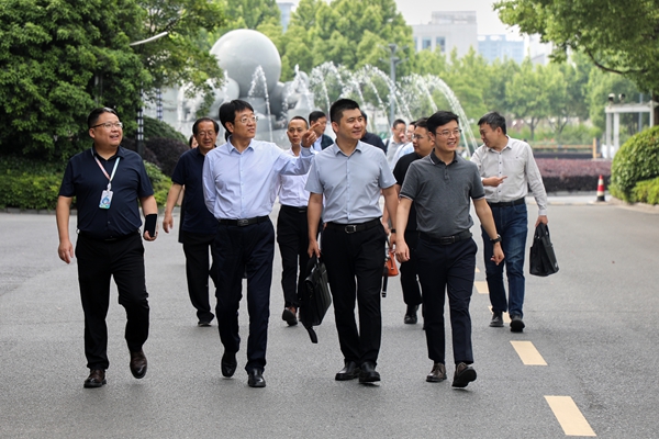 官网04.jpg