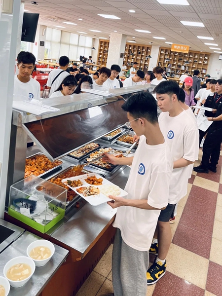 官网05.jpg