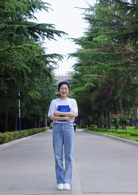 路思宇.jpg 路思宇.jpg