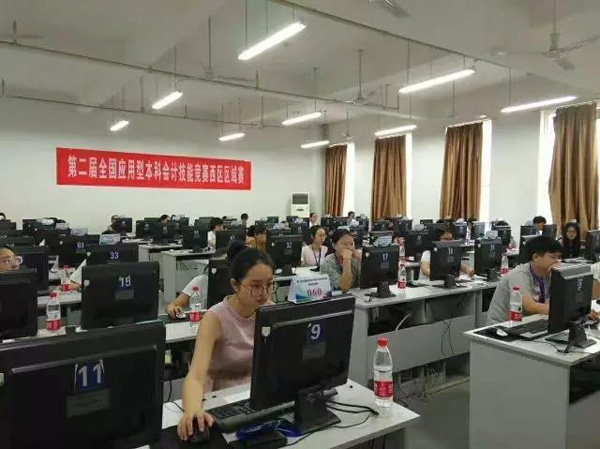 5.比赛现场.jpg