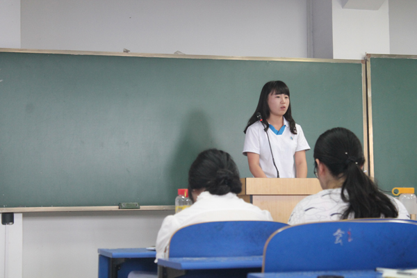 学生党员自我阐述(1).JPG 学生党员自我阐述(1).JPG