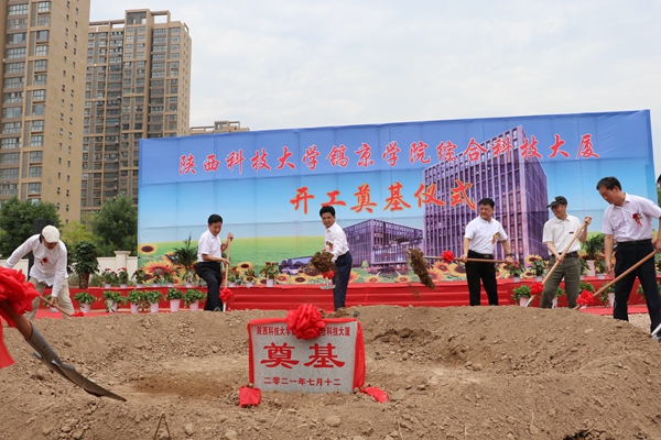 15+封面.jpg