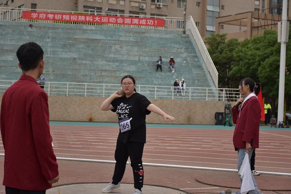7女子铅球冠军.JPG 7女子铅球冠军.JPG