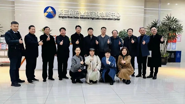 官网02.jpg