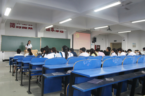 学生党员自我阐述.JPG 学生党员自我阐述.JPG
