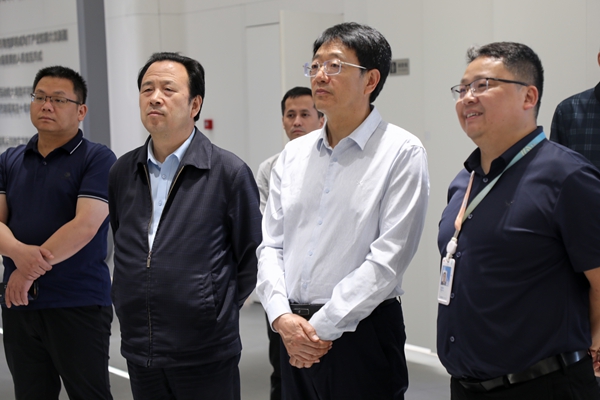 官网08.jpg